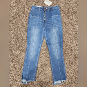 EVIDNT Los Angeles Tangier Step Hem Straight leg stretch jeans New size 26